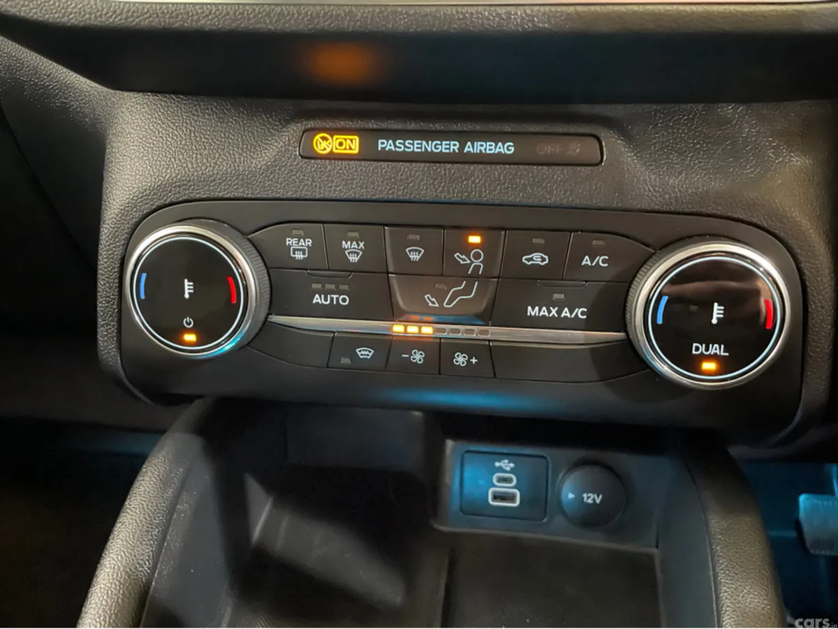 Ford Kuga MPV, Petrol Plug-in Hybrid, 2023, Grey