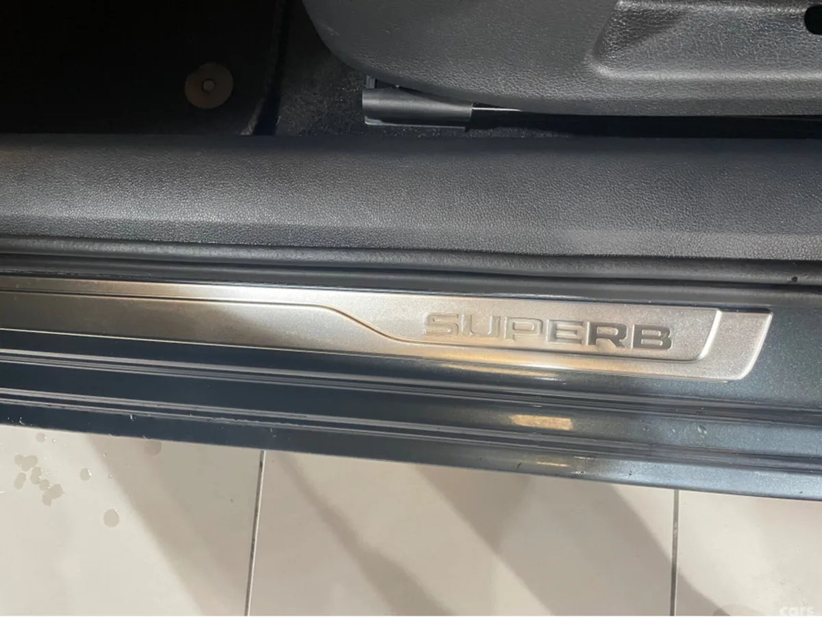 Skoda Superb Hatchback, Diesel, 2021, Grey