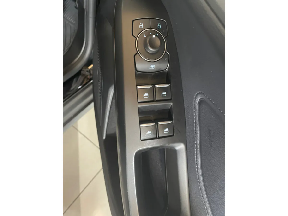 Ford Focus Estate, Diesel, 2022, Black
