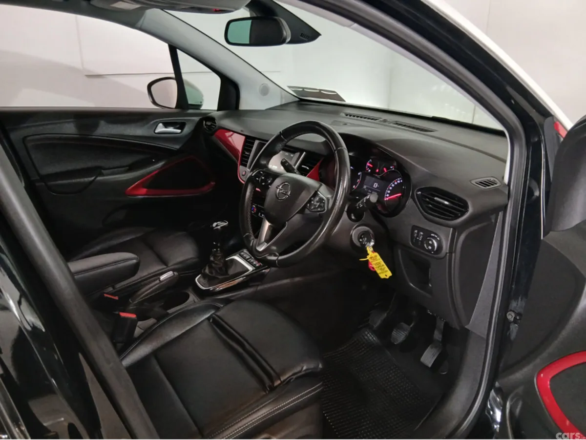 Opel Crossland X MPV, Diesel, 2022, Black