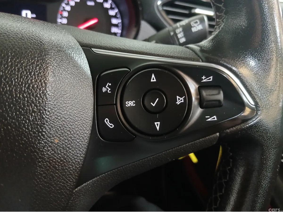 Opel Crossland X MPV, Diesel, 2022, Black