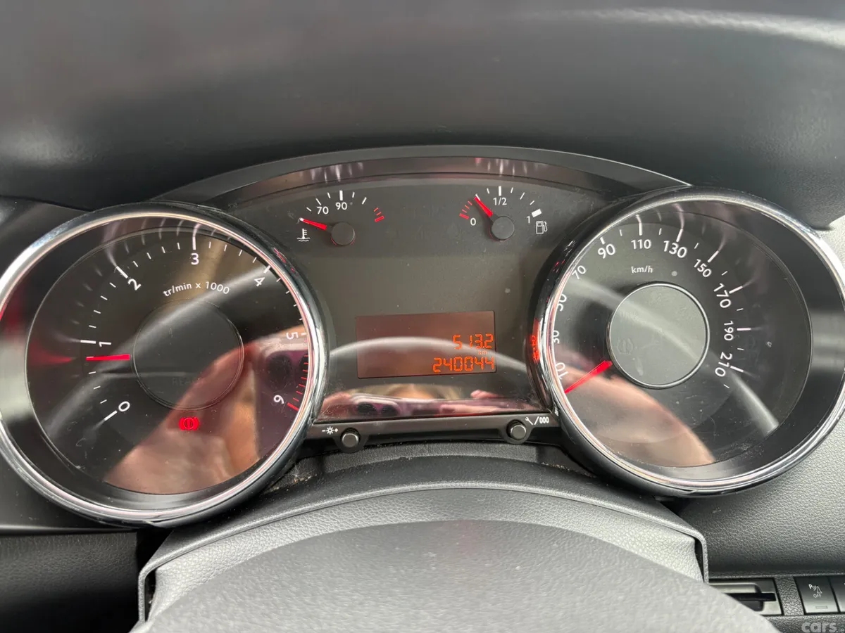 Peugeot 3008 SUV, Diesel, 2015, Red