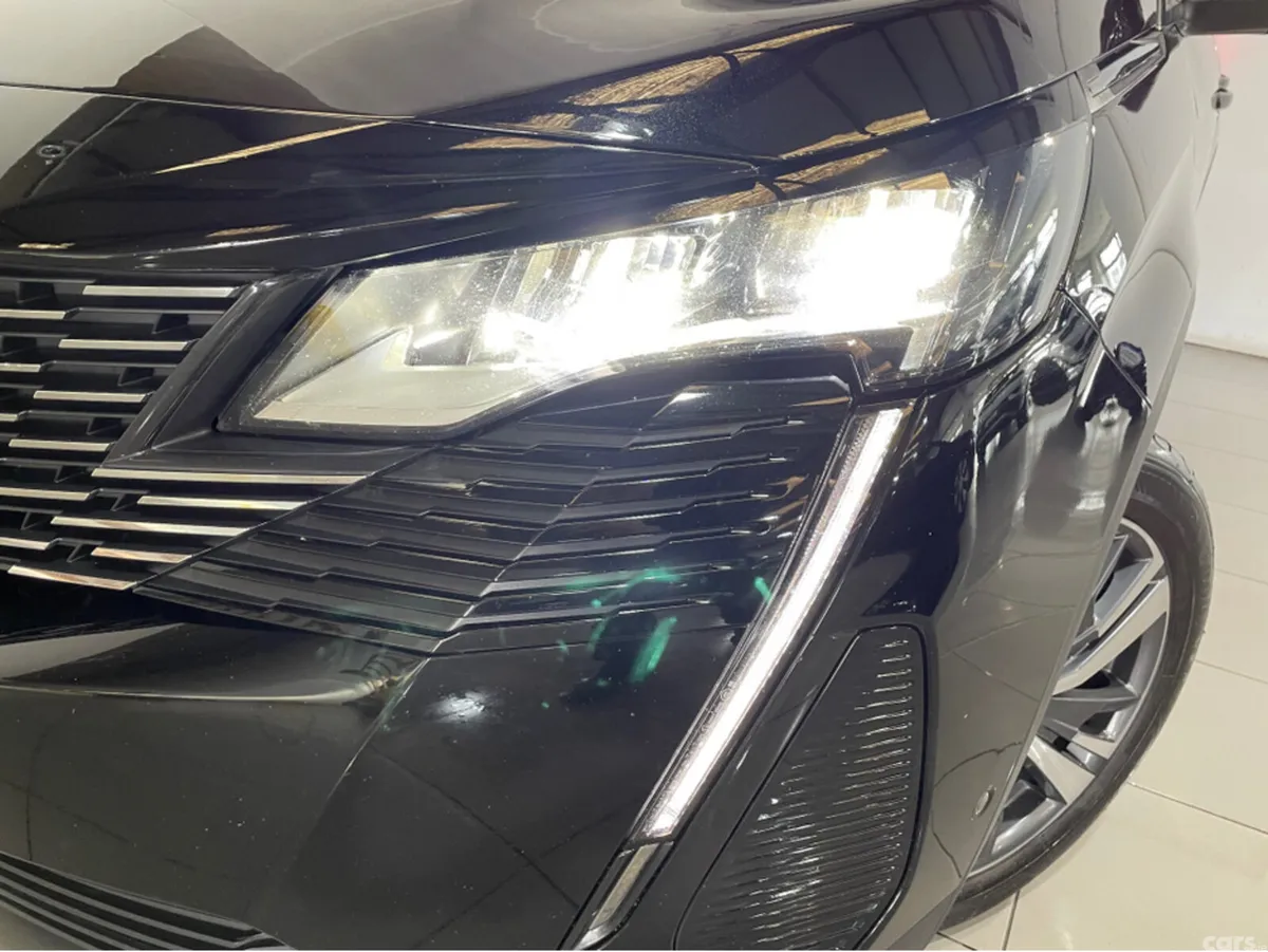 Peugeot 3008 MPV, Diesel, 2022, Black