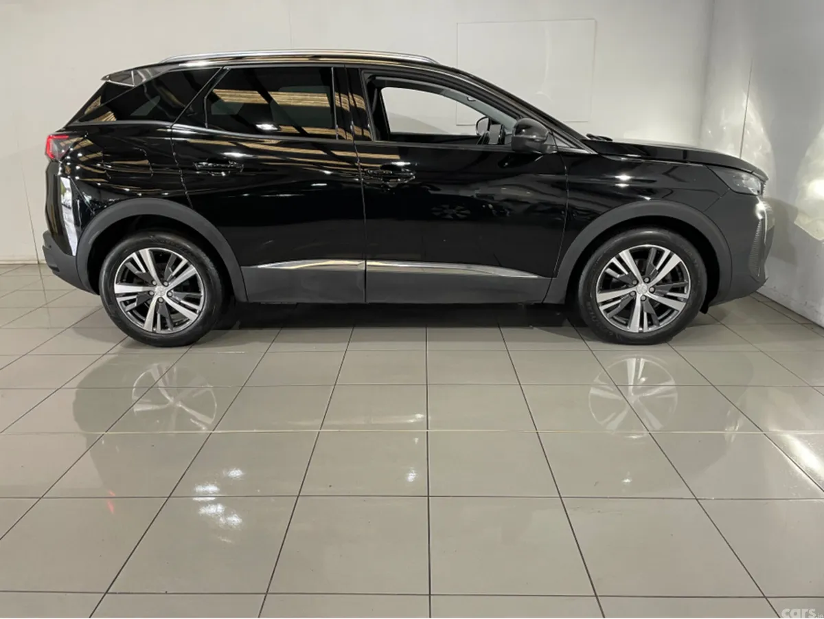 Peugeot 3008 MPV, Diesel, 2022, Black