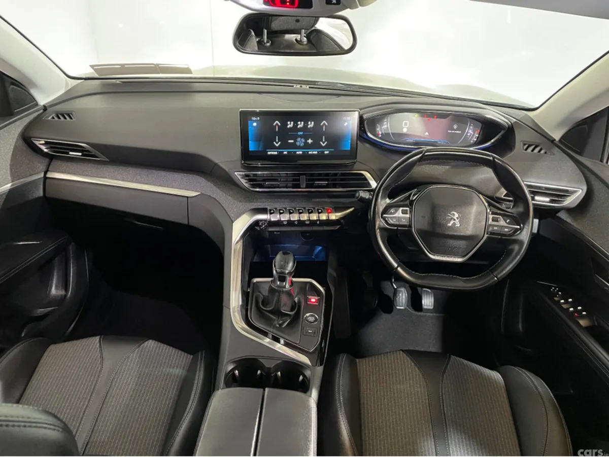 Peugeot 3008 MPV, Diesel, 2022, Black