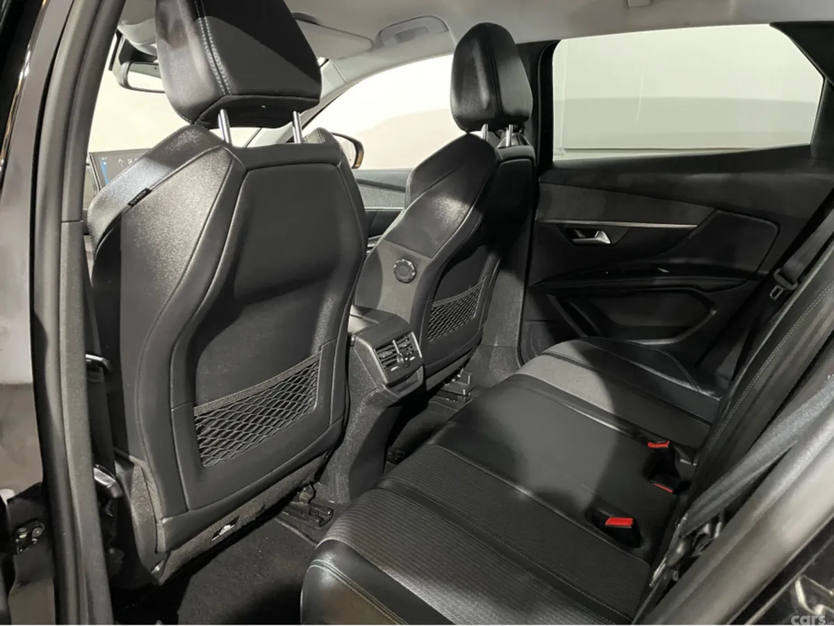 Peugeot 3008 MPV, Diesel, 2022, Black