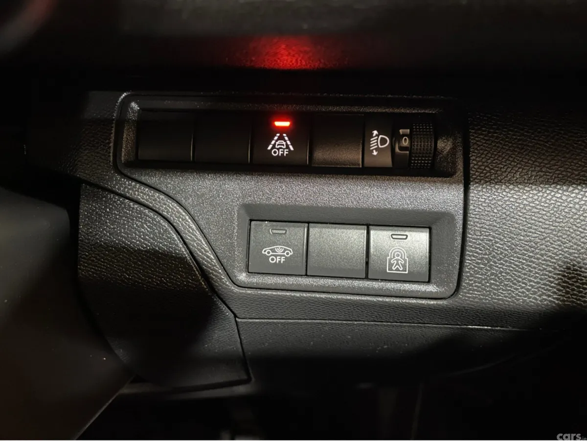 Peugeot 3008 MPV, Diesel, 2022, Black