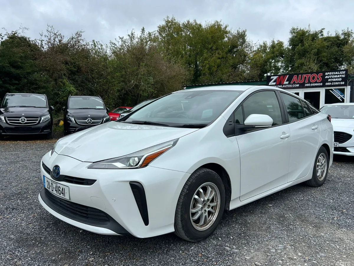 Toyota Prius Hatchback, Petrol Hybrid, 2021, White