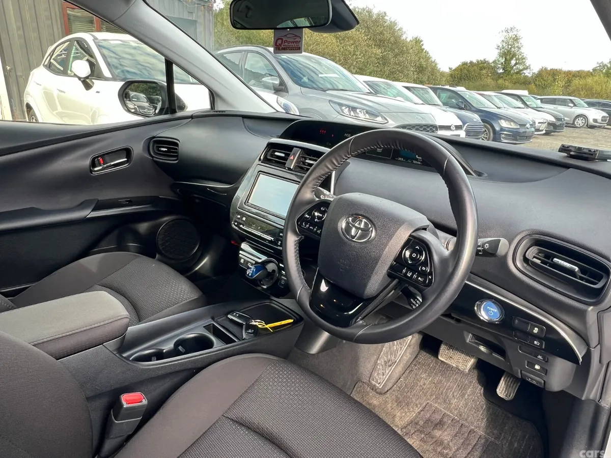 Toyota Prius Hatchback, Petrol Hybrid, 2021, White