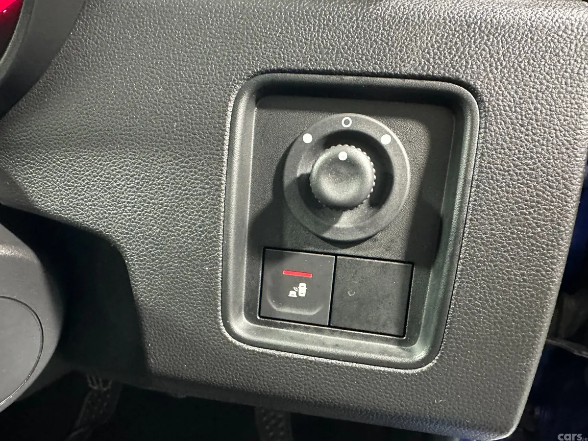 Dacia Duster SUV, Petrol, 2022, Blue