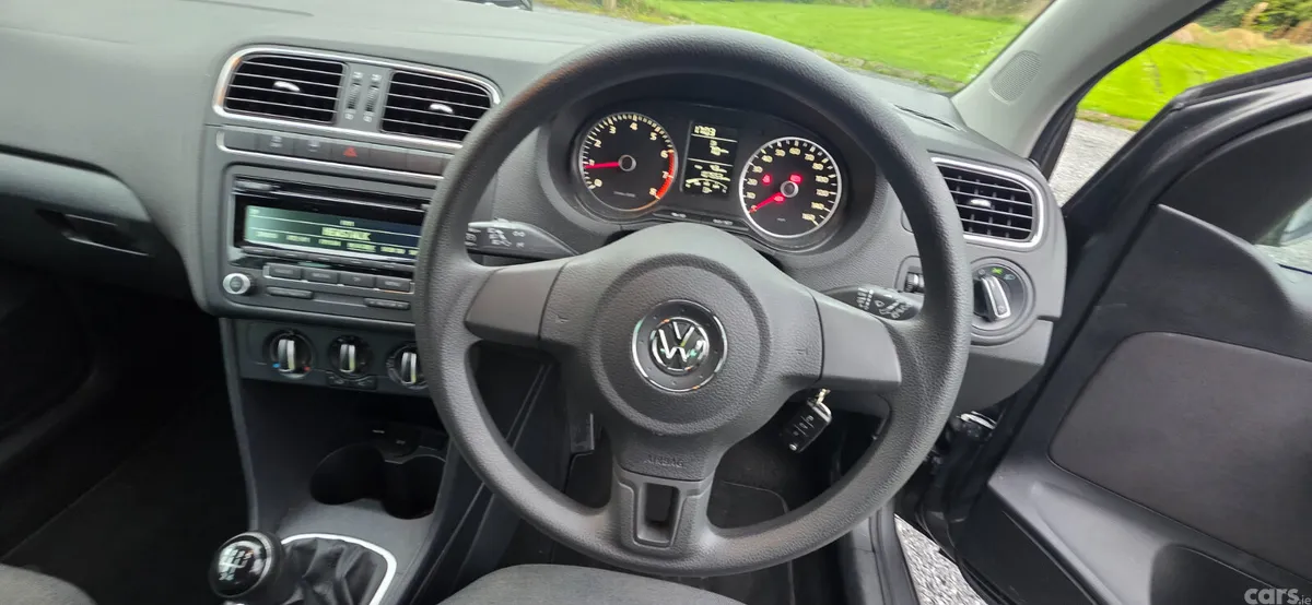 Volkswagen Polo Hatchback, Petrol, 2014, Grey