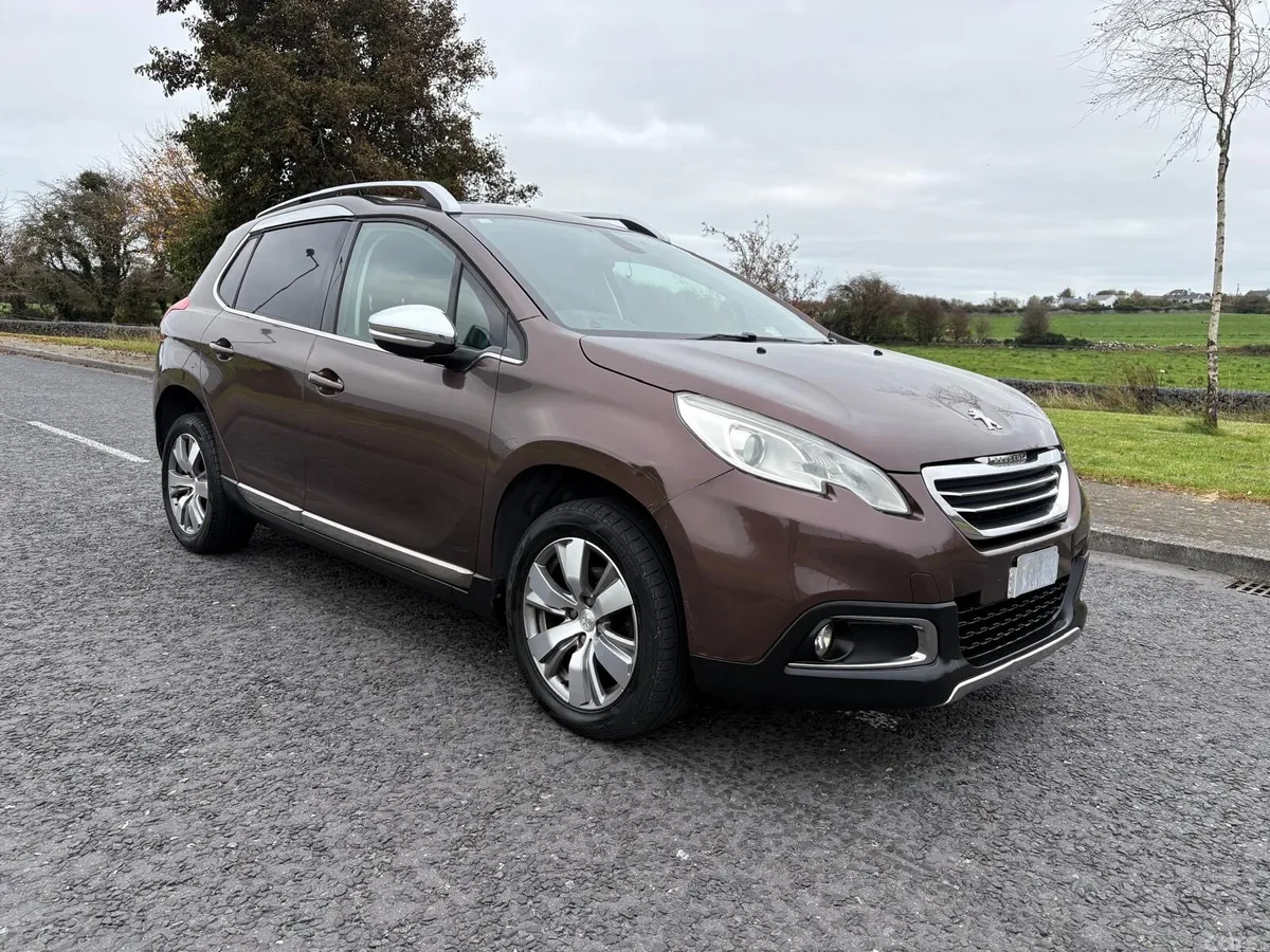 Peugeot 2008 Hatchback, Petrol, 2014, Brown