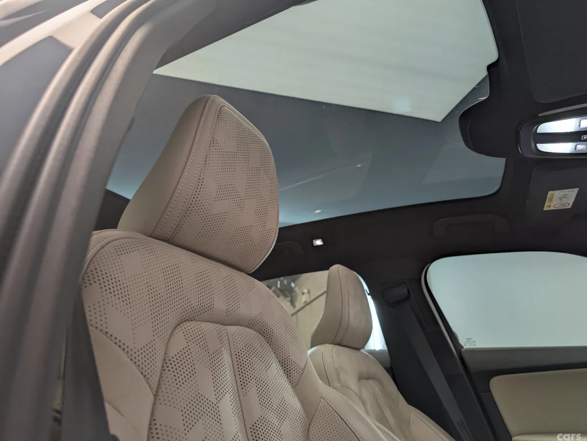 Polestar 2 Hatchback, Electric, 2021, Blue
