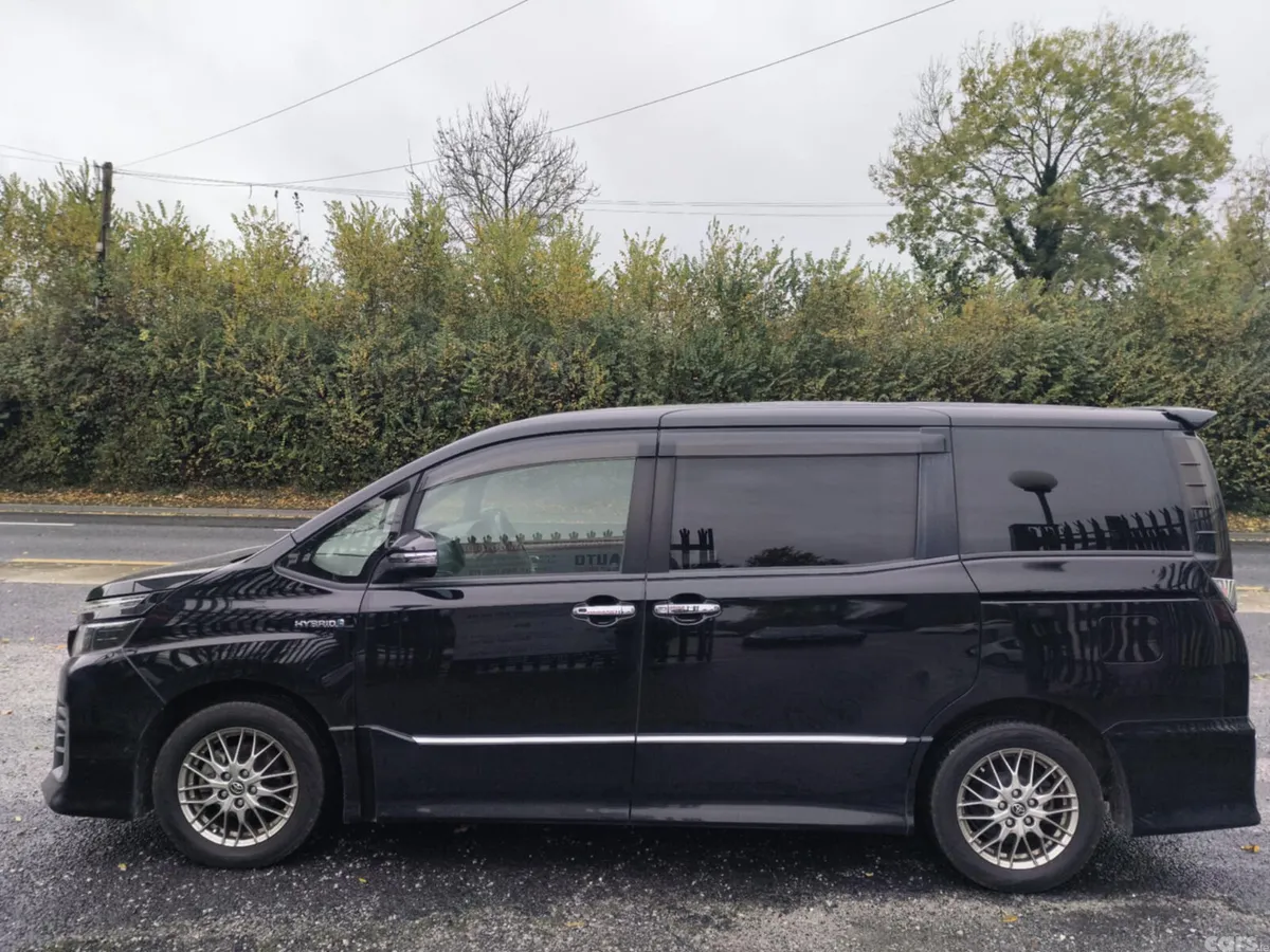 Toyota Voxy MPV, Petrol Hybrid, 2016, Black