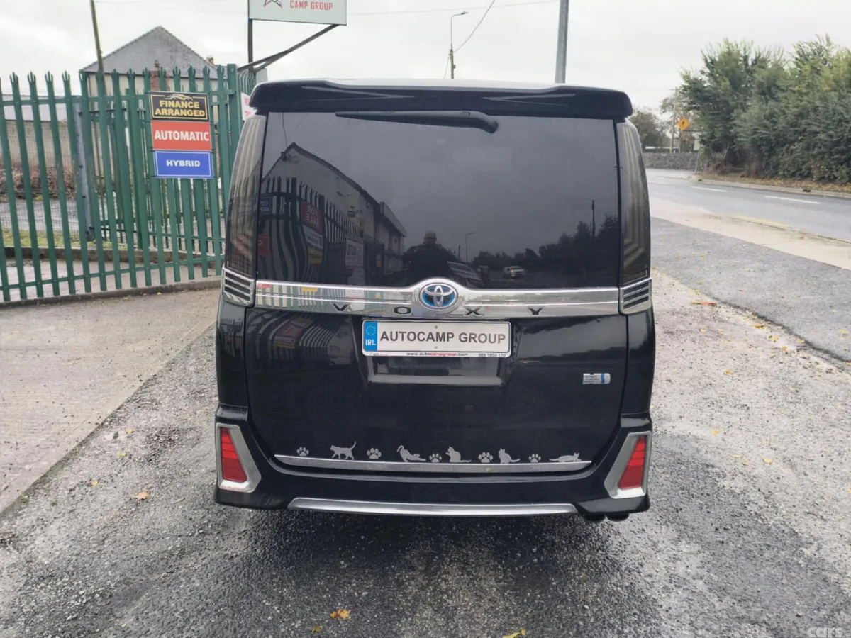 Toyota Voxy MPV, Petrol Hybrid, 2016, Black