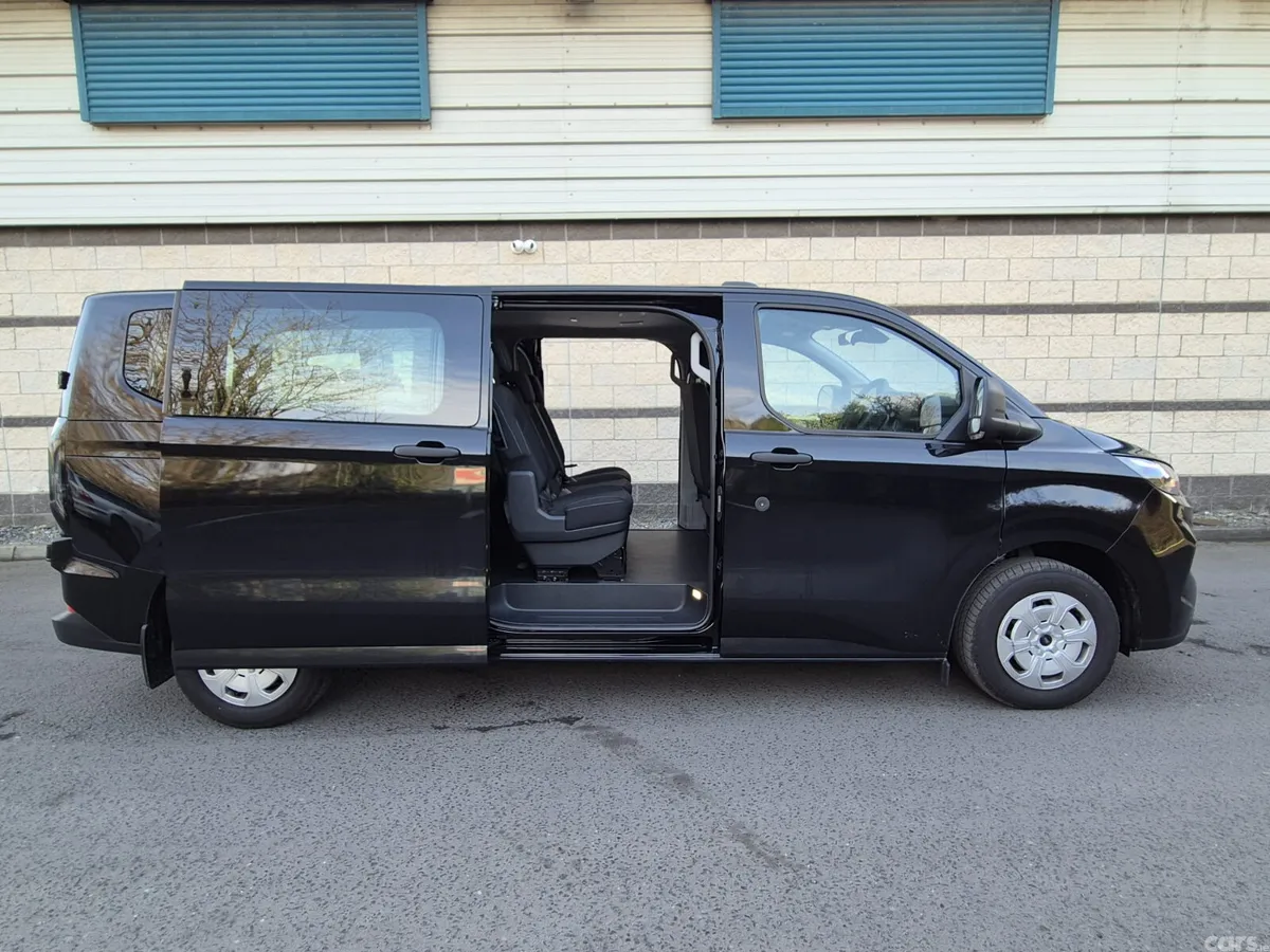 Ford Transit Custom MPV, Petrol Plug-in Hybrid, 2025, Other
