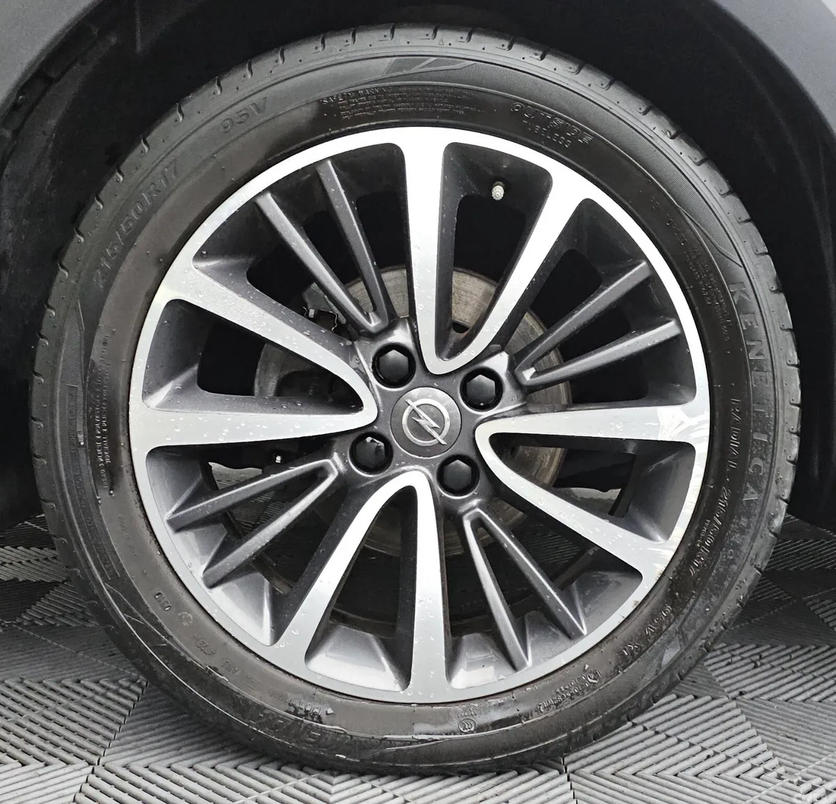 Opel Crossland X SUV, Diesel, 2019, Black