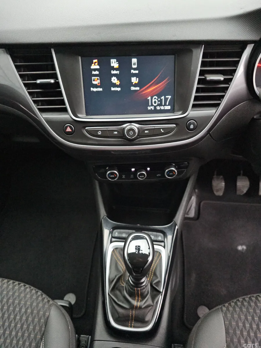 Opel Crossland X SUV, Diesel, 2019, Black