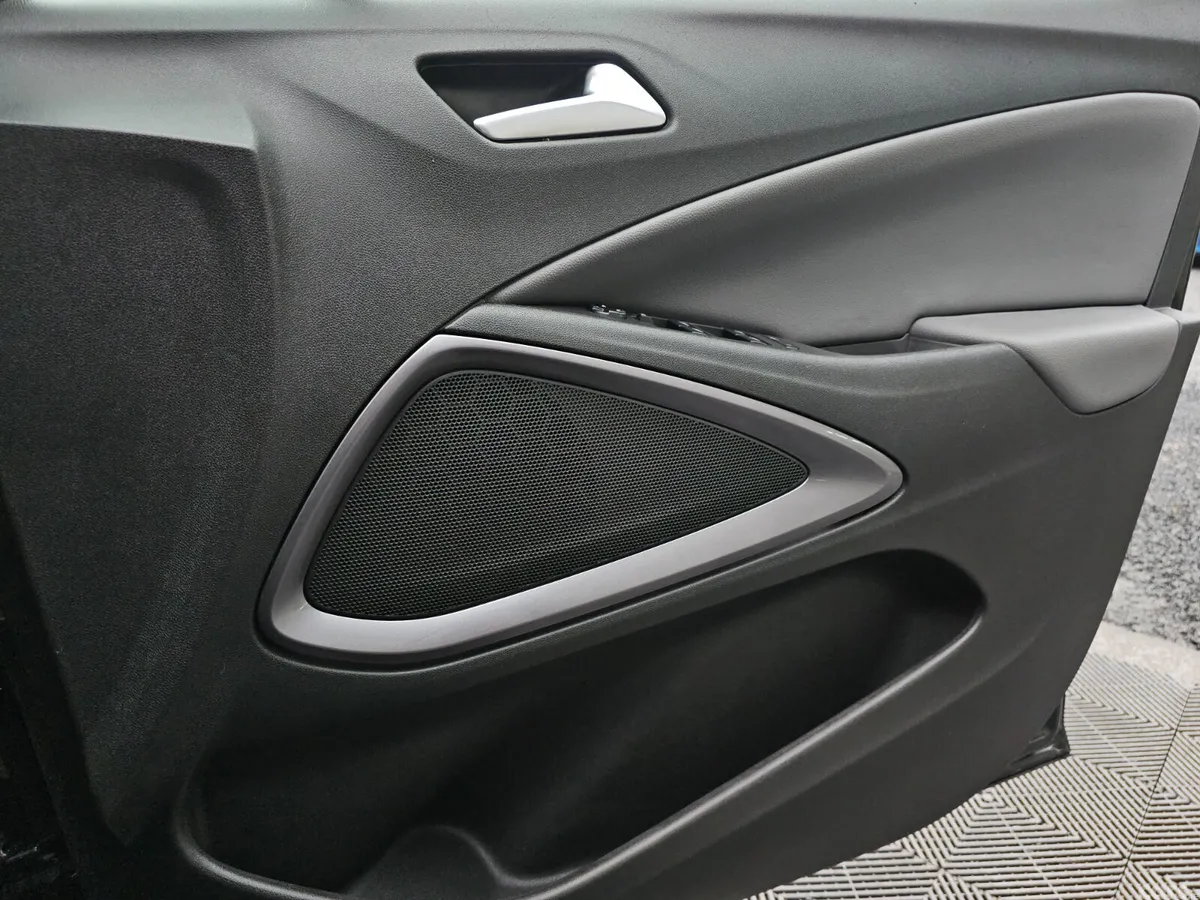 Opel Crossland X SUV, Diesel, 2019, Black