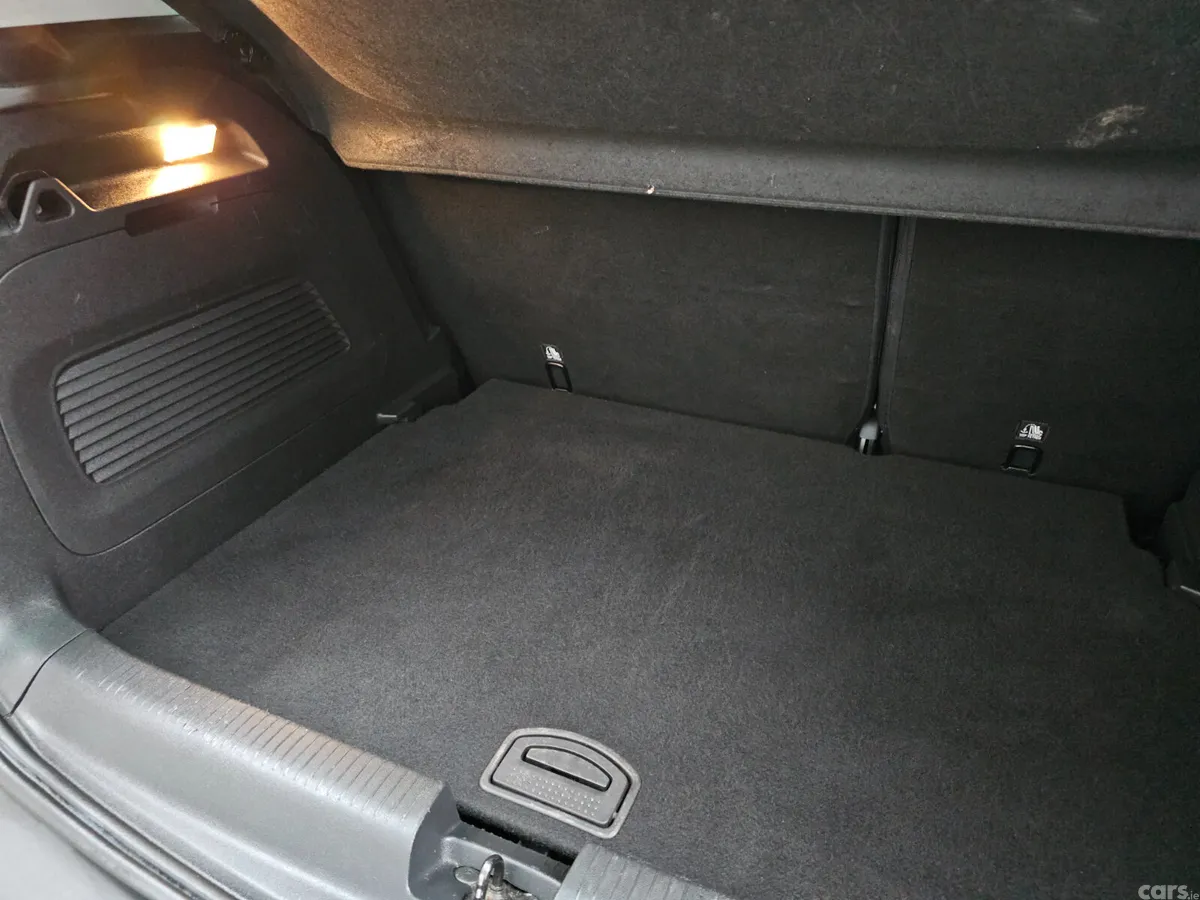 Opel Crossland X SUV, Diesel, 2019, Black