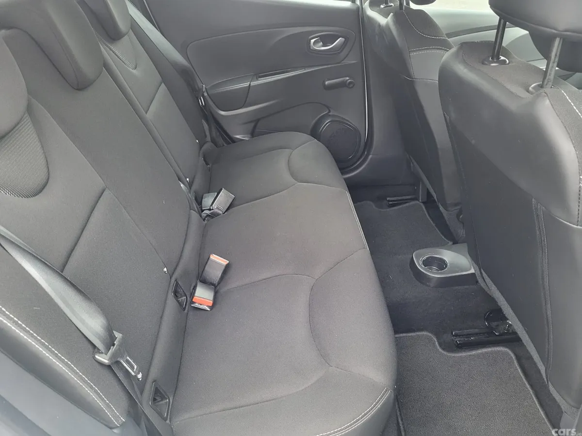 Renault Clio Hatchback, Petrol, 2015, White