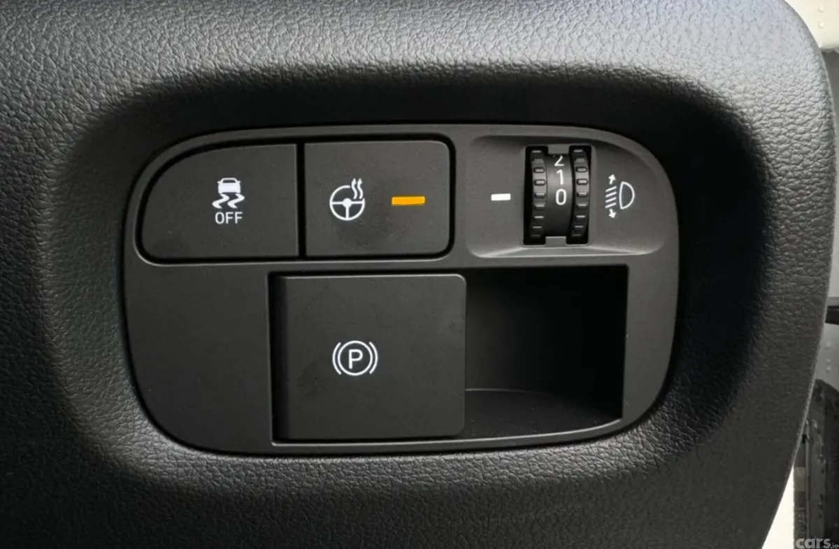 Hyundai INSTER Van, Electric, 2027, White