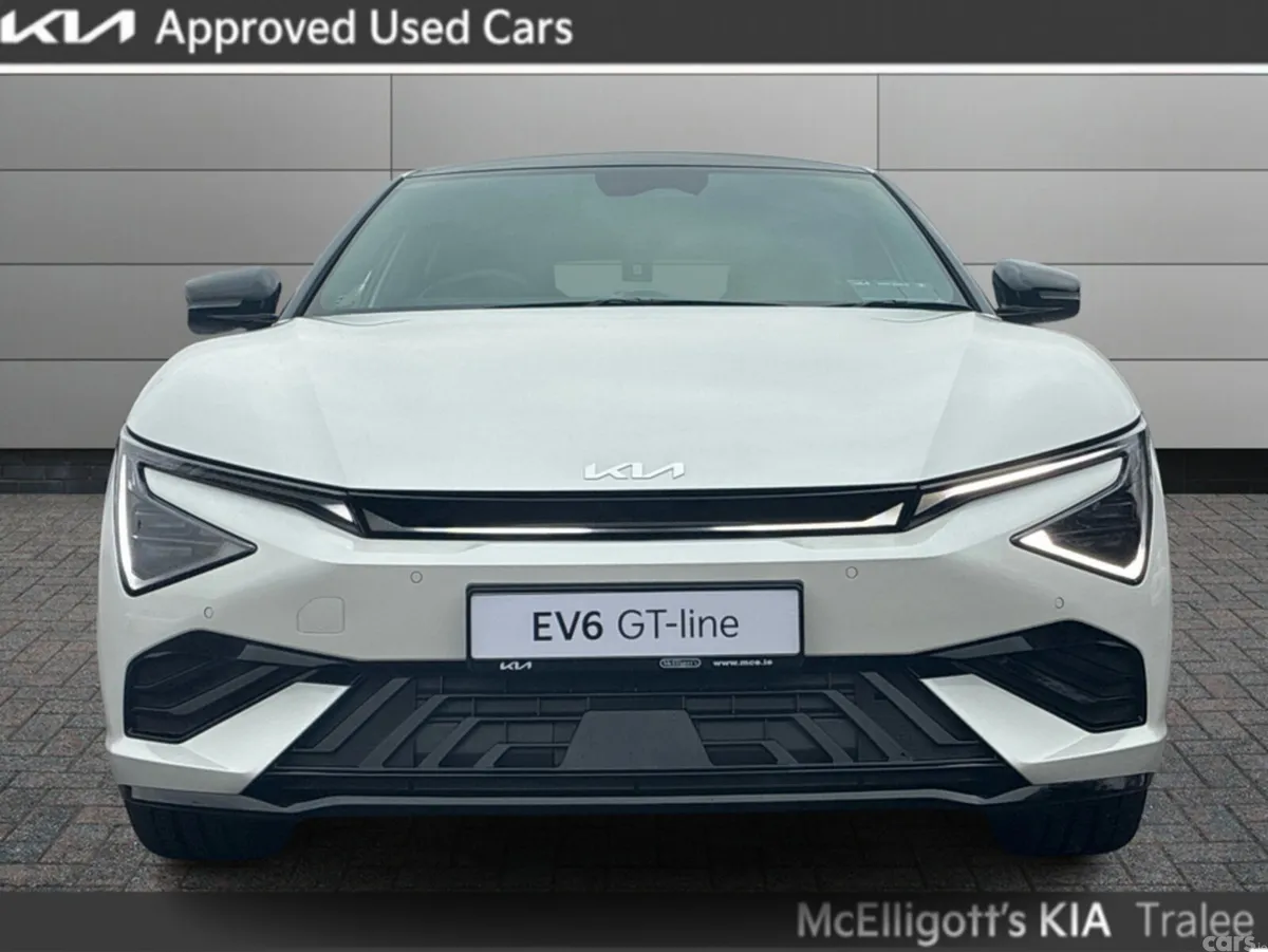 Kia EV6 SUV, Electric, 2026, White