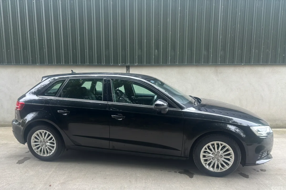 Audi A3 Hatchback, Diesel, 2017, Black