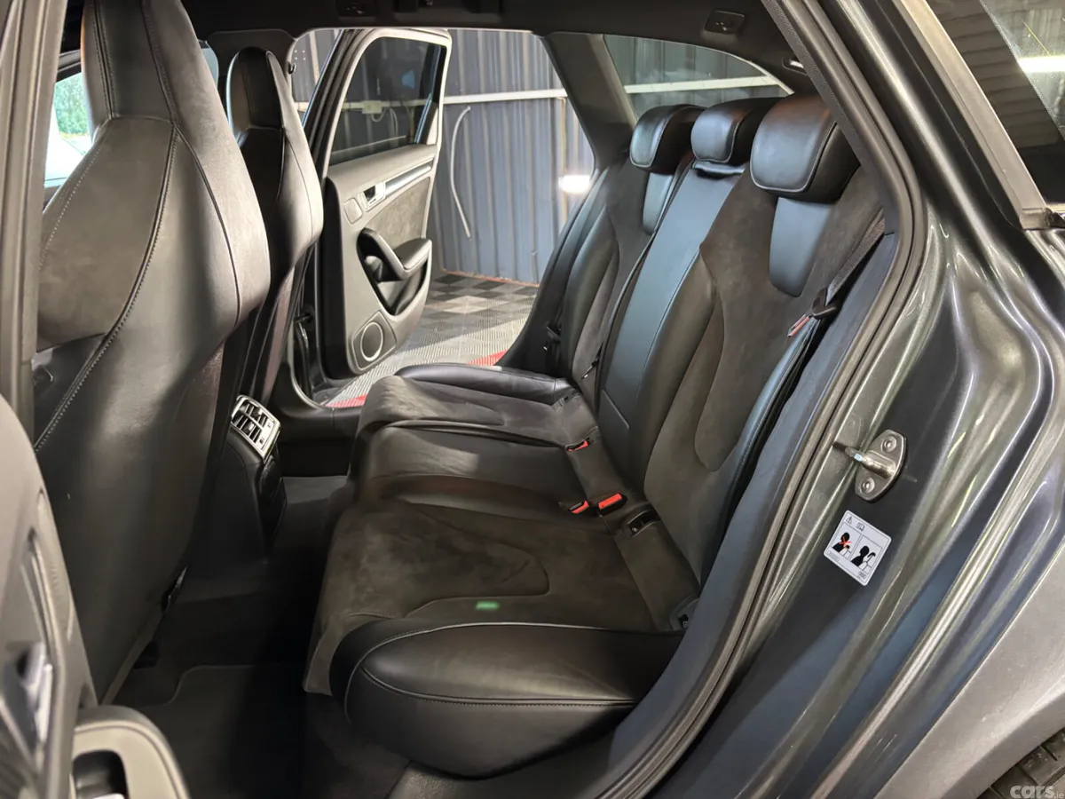 Audi RS4 Estate, Petrol, 2015, Grey
