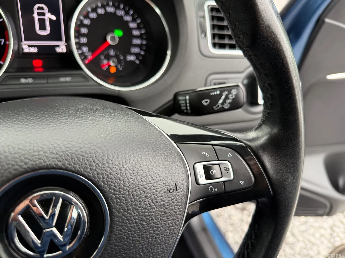 Volkswagen Polo Hatchback, Petrol, 2017, Blue