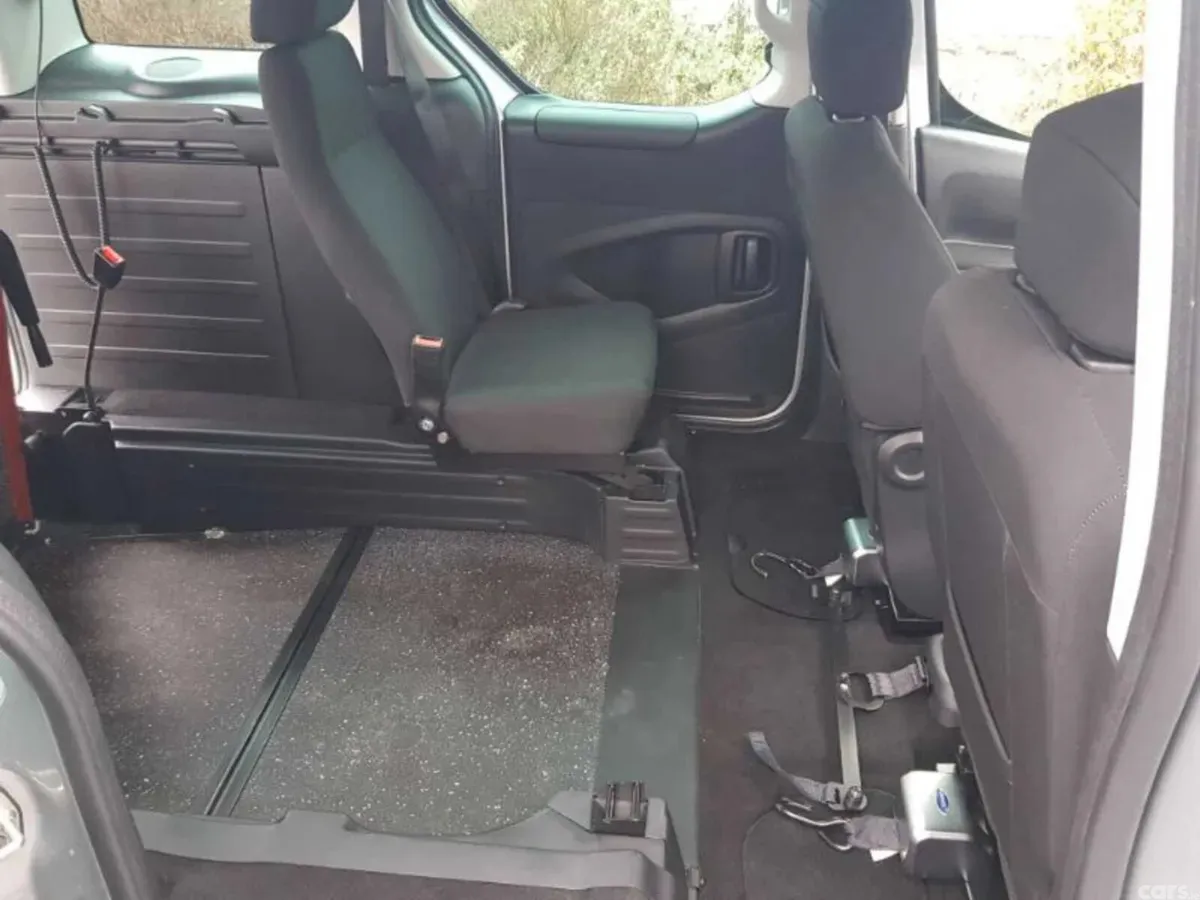 Peugeot Partner Tepee MPV, Diesel, 2016, Grey