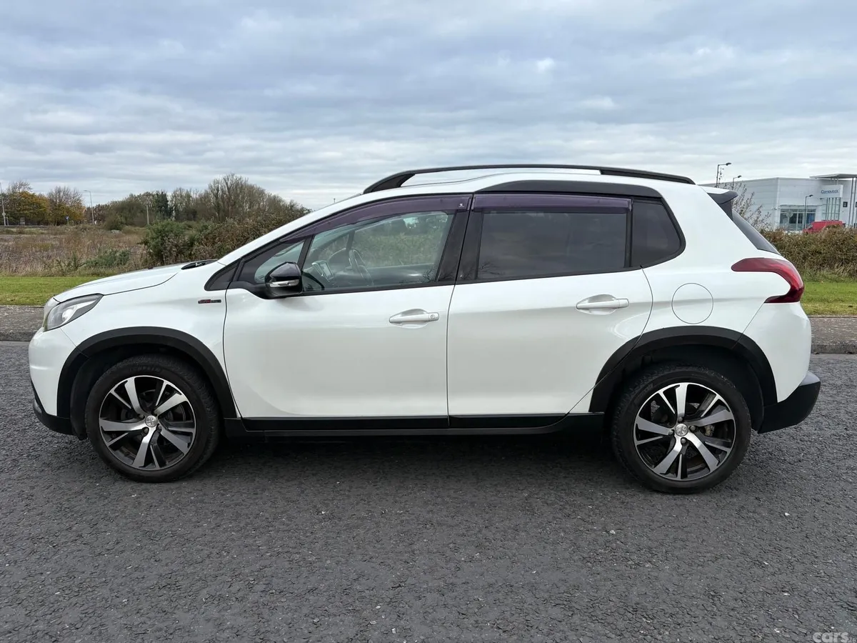 Peugeot 2008 Hatchback, Petrol, 2016, White