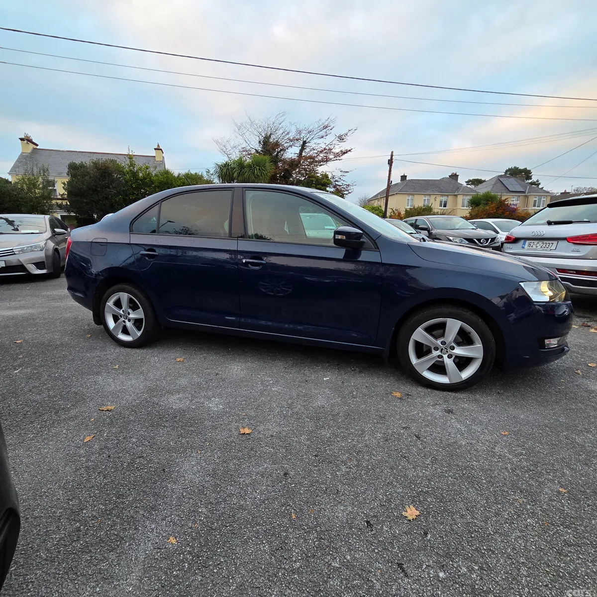 Skoda Rapid Hatchback, Petrol, 2017, Blue