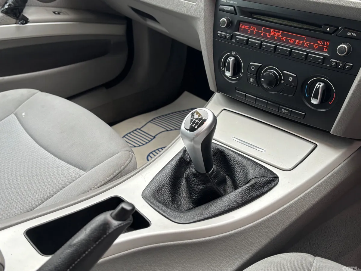 BMW 3-Series Saloon, Diesel, 2010, Blue