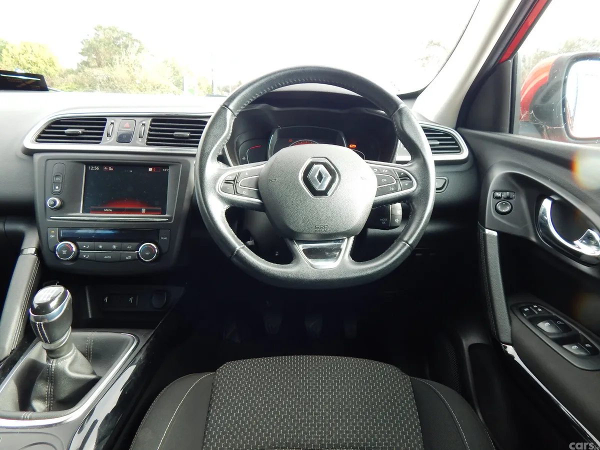 Renault Kadjar SUV, Diesel, 2017, Red