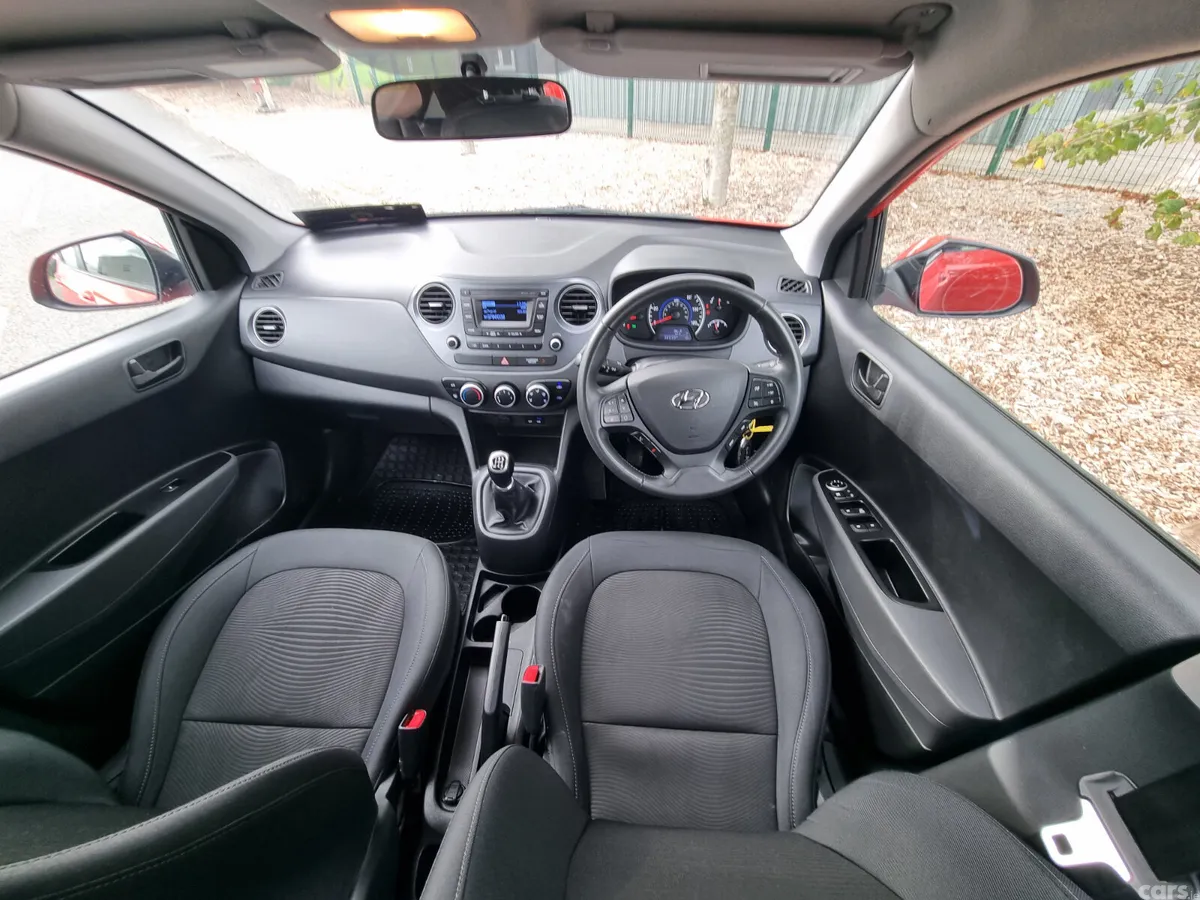 Hyundai i10 Hatchback, Petrol, 2019, Red
