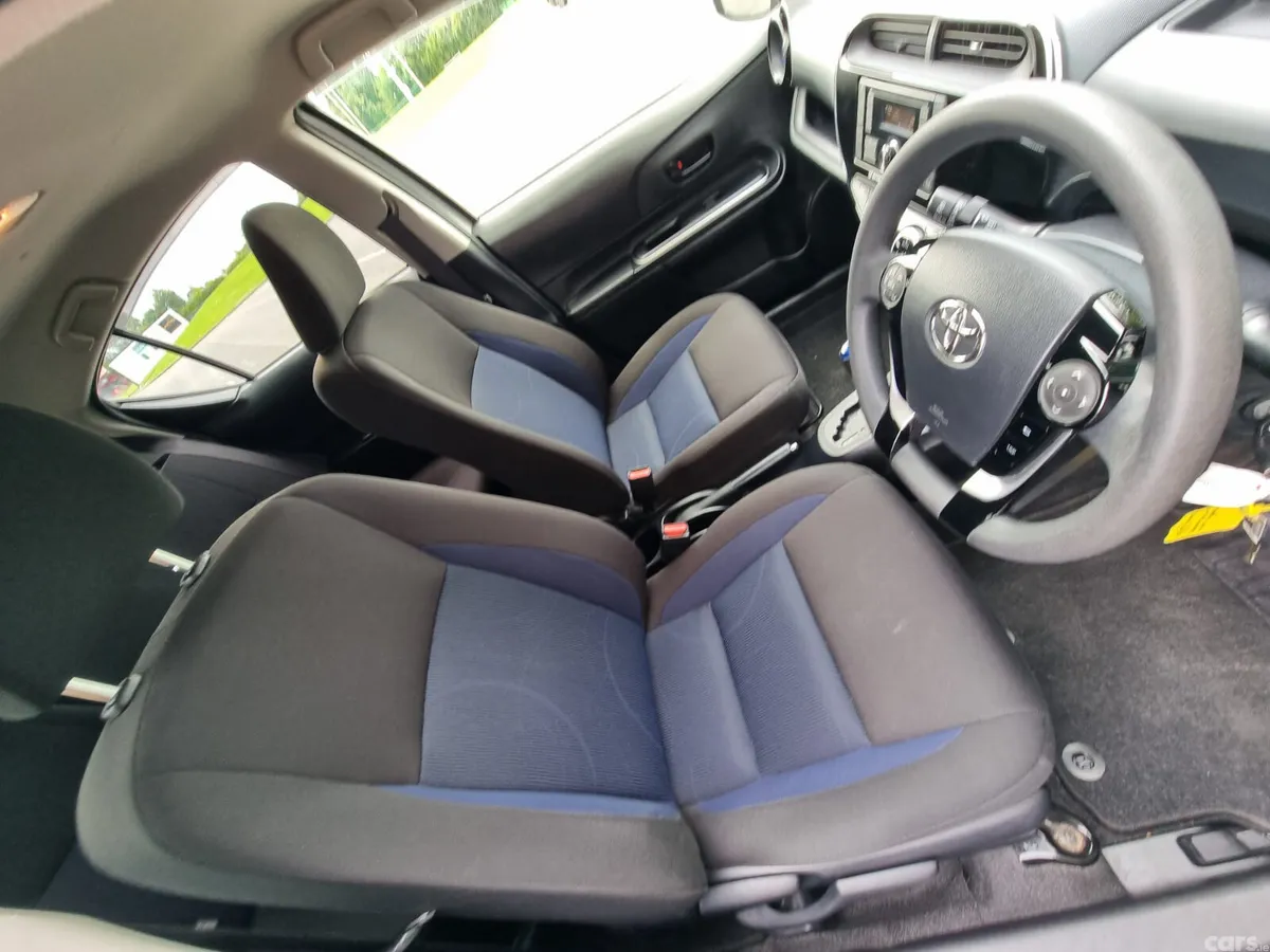 Toyota Aqua Hatchback, Petrol Hybrid, 2019, Black
