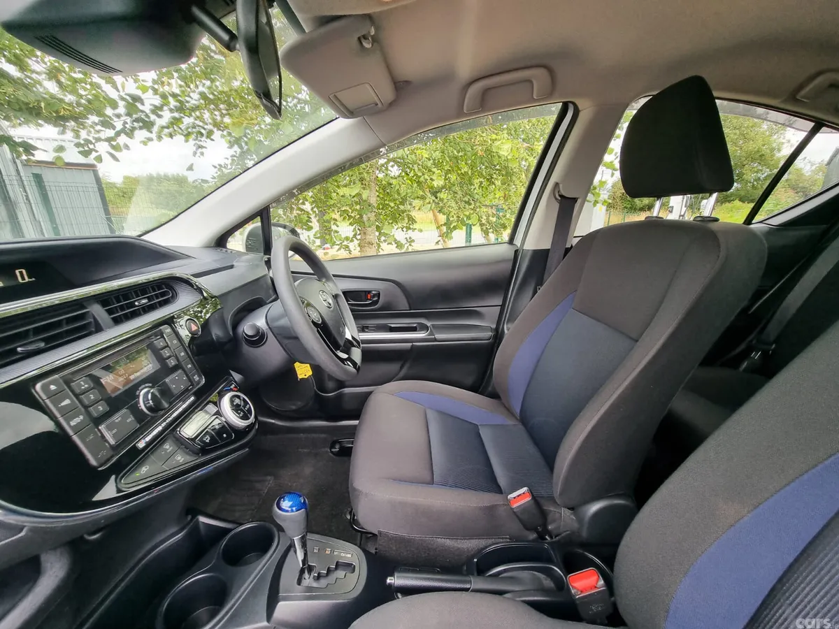 Toyota Aqua Hatchback, Petrol Hybrid, 2019, Black