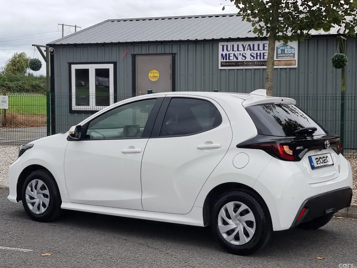 Toyota Yaris Hatchback, Petrol, 2020, White