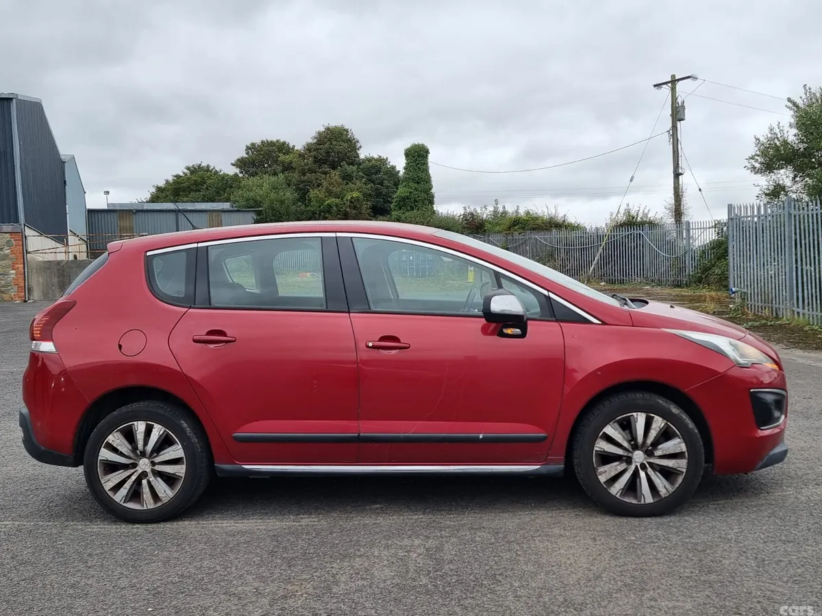 Peugeot 3008 SUV, Diesel, 2015, Red