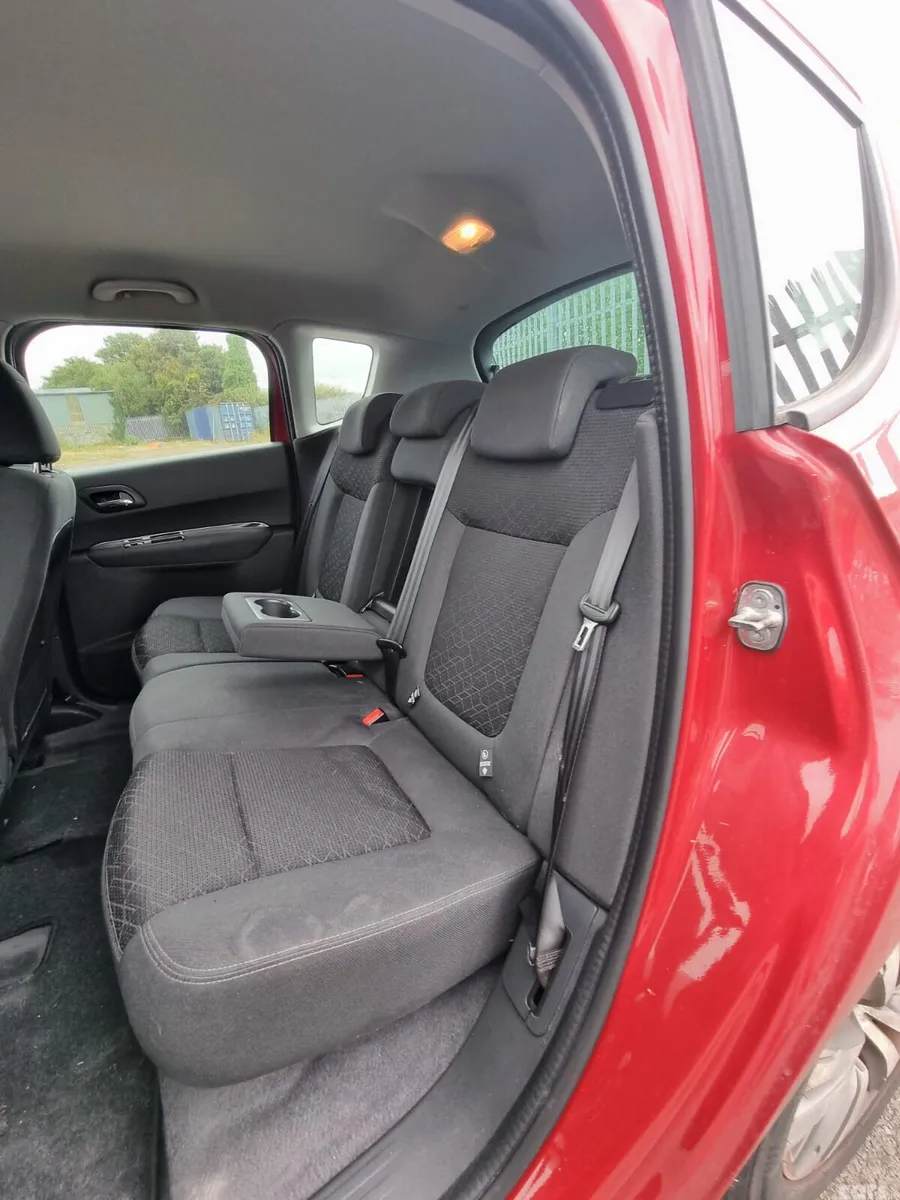 Peugeot 3008 SUV, Diesel, 2015, Red