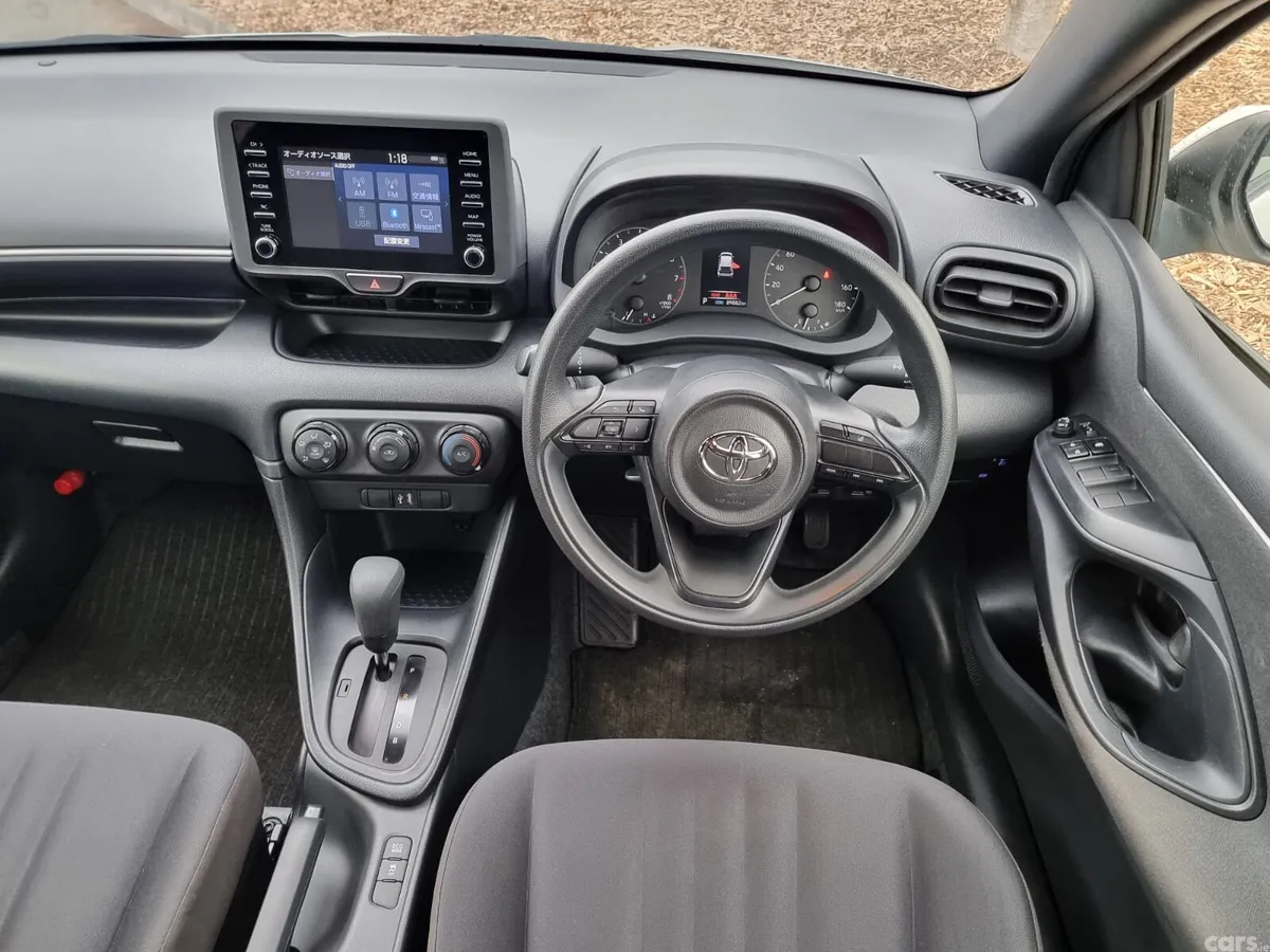 Toyota Yaris Hatchback, Petrol, 2020, White