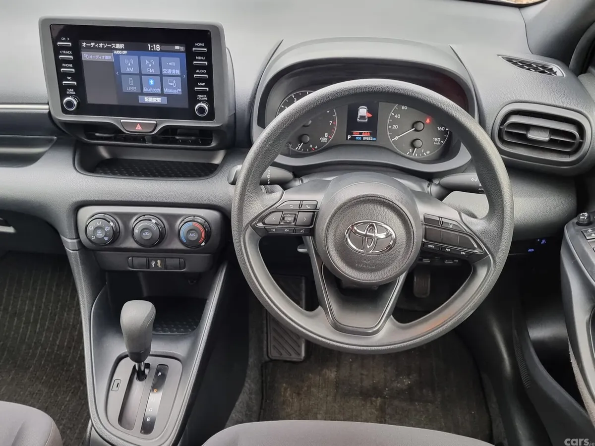 Toyota Yaris Hatchback, Petrol, 2020, White