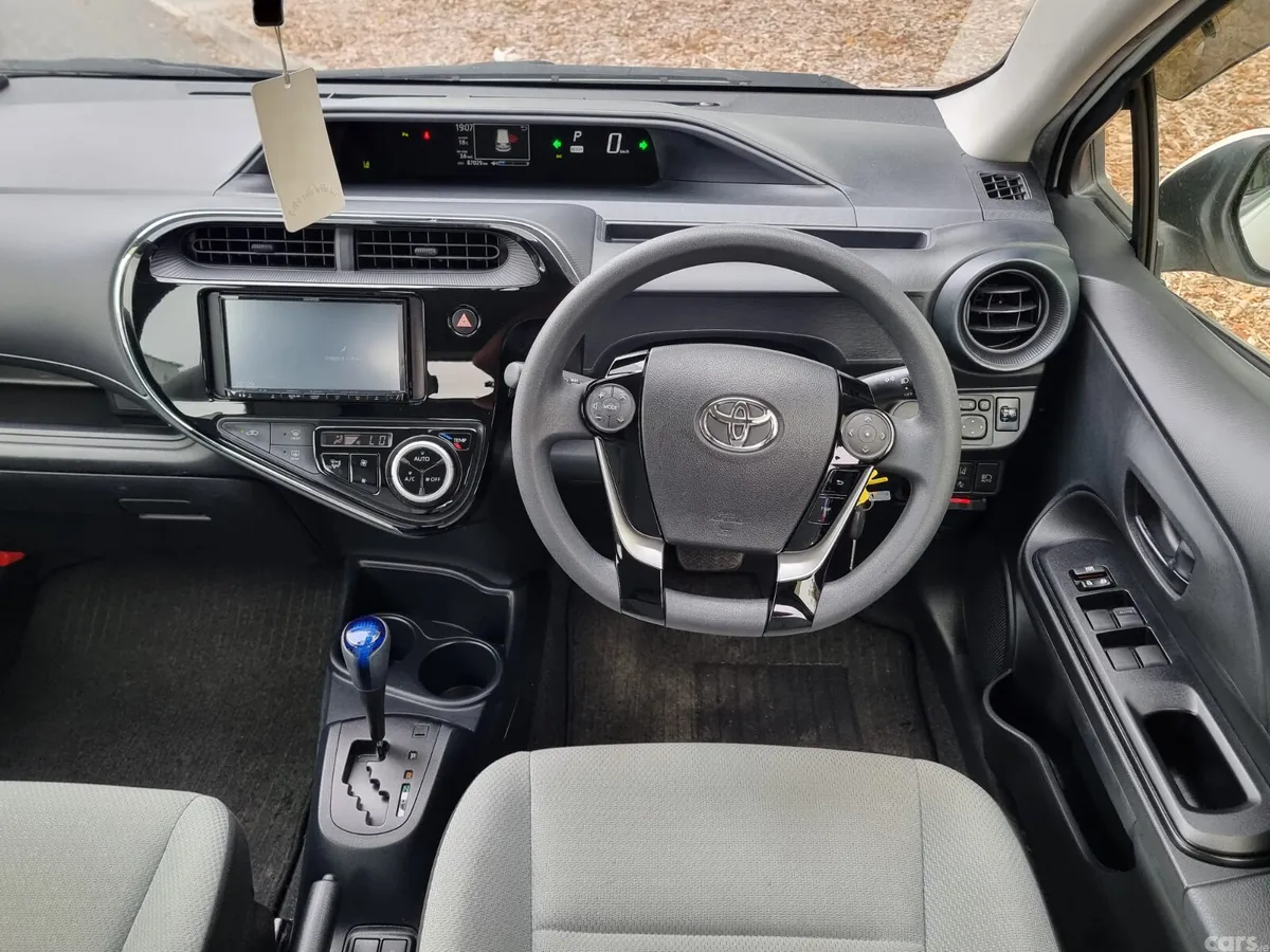Toyota Aqua Hatchback, Petrol Hybrid, 2019, White
