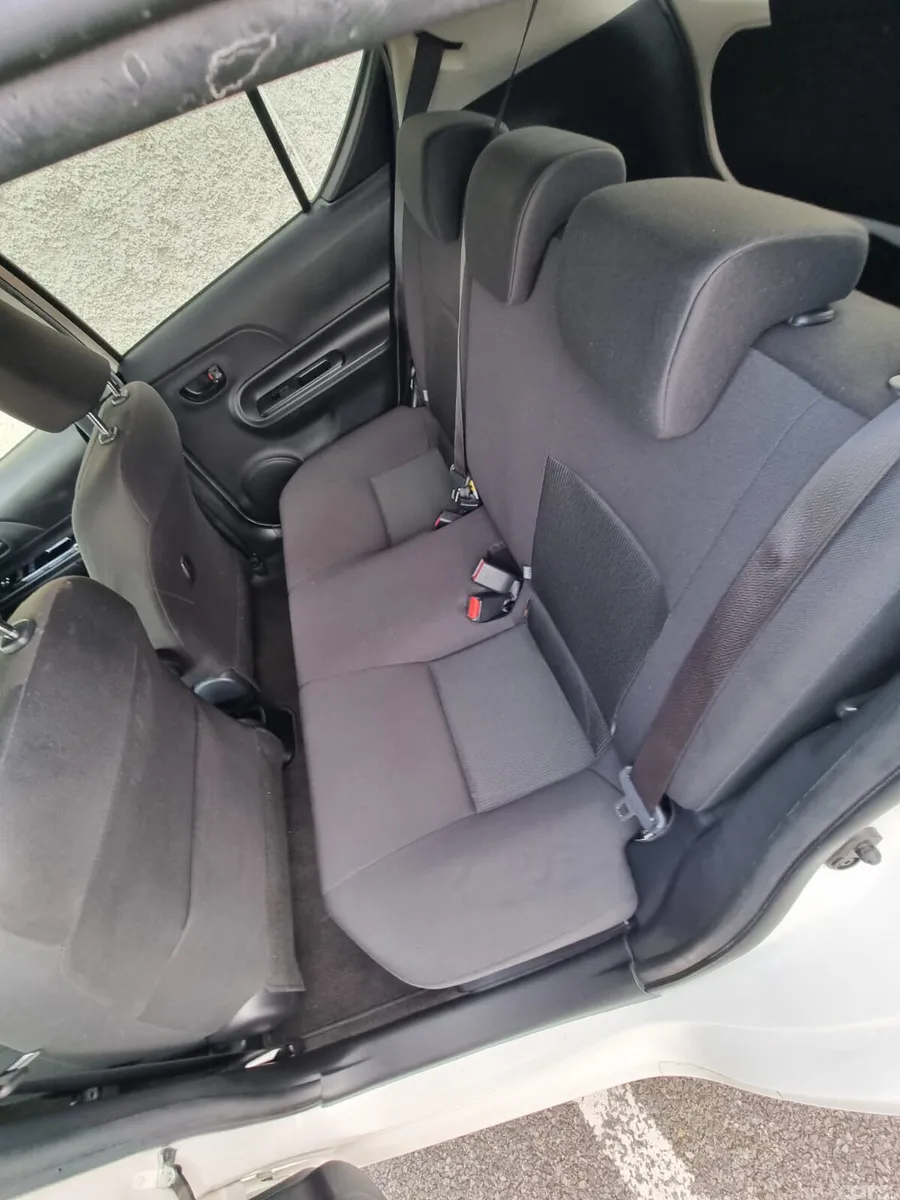 Toyota Aqua Hatchback, Petrol Hybrid, 2019, White