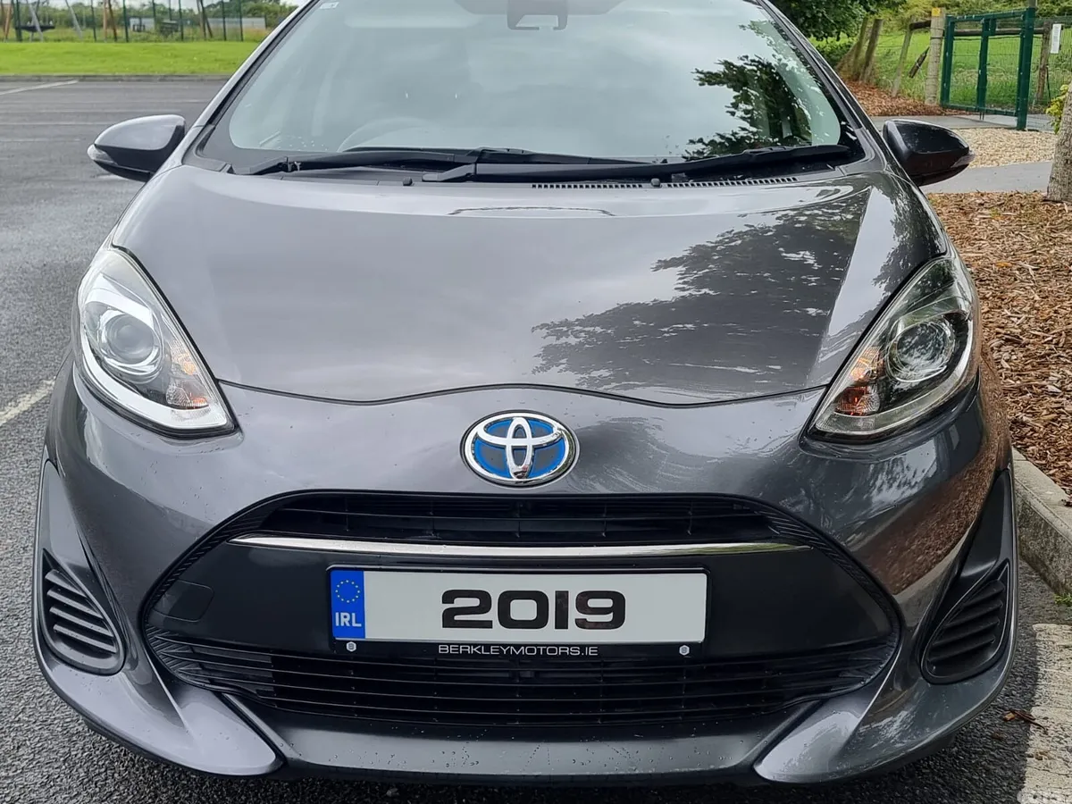 Toyota Aqua Hatchback, Petrol Hybrid, 2019, Black
