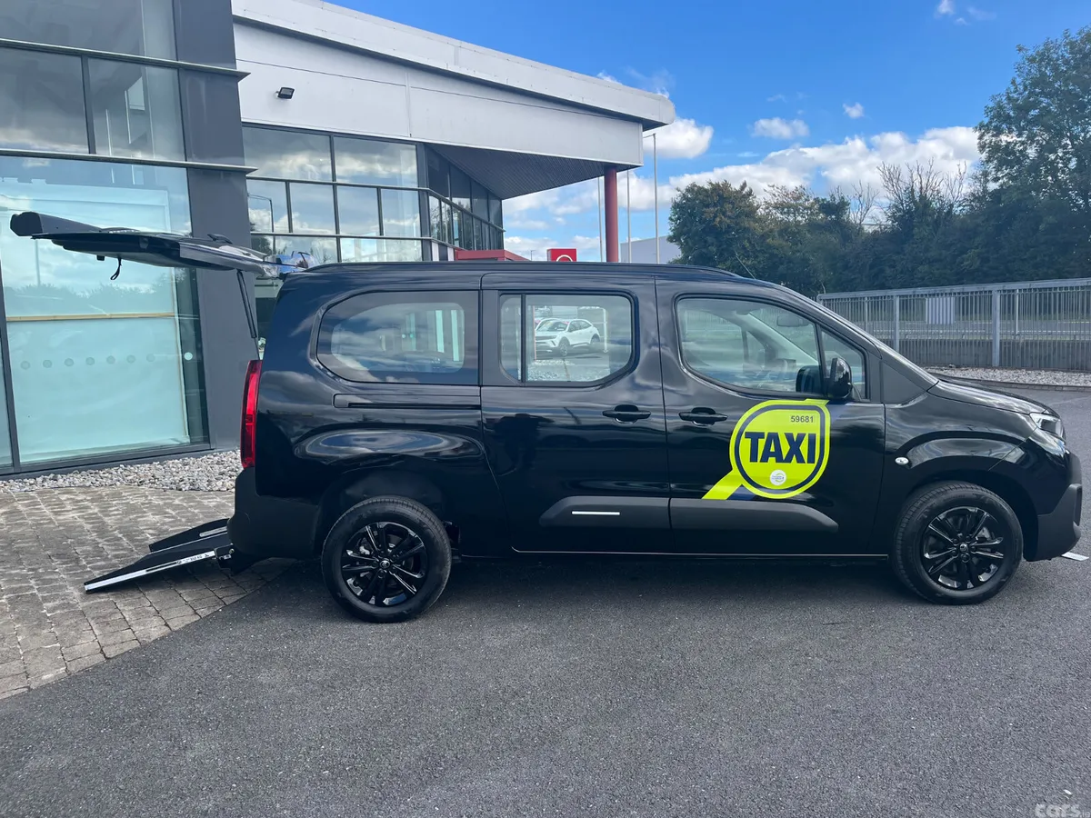 Citroen Berlingo MPV, Diesel, 2026, Black