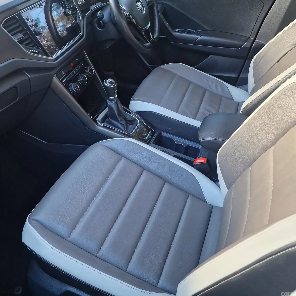 Volkswagen T-Roc SUV, Diesel, 2019, Brown