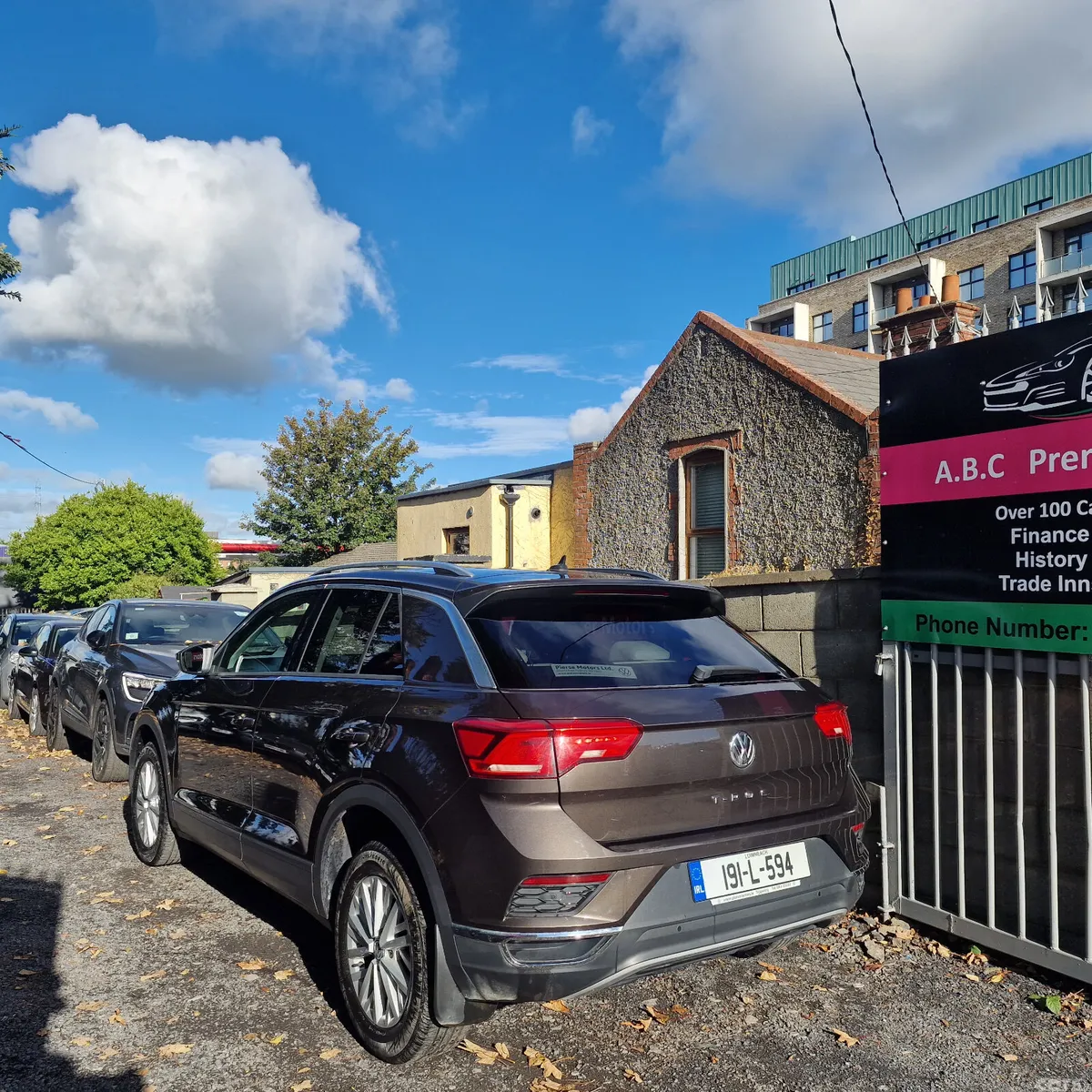 Volkswagen T-Roc SUV, Diesel, 2019, Brown