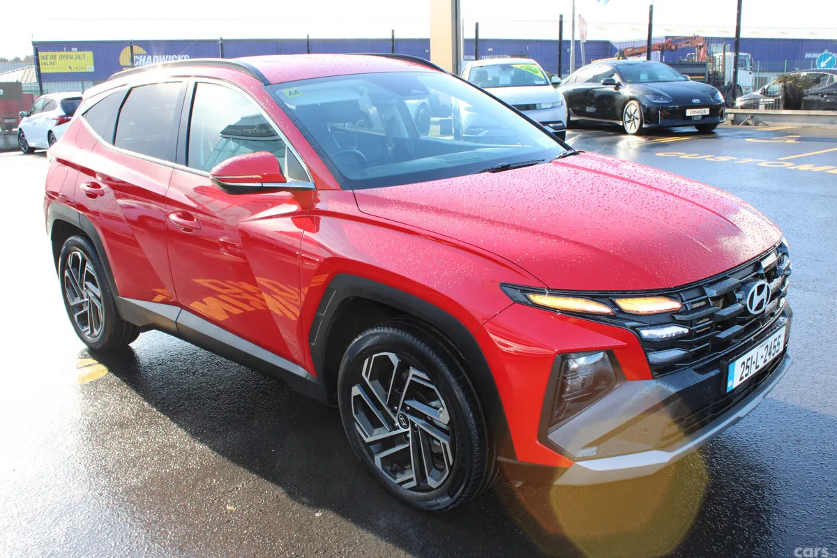 Hyundai Tucson SUV, Petrol Plug-in Hybrid, 2025, Red
